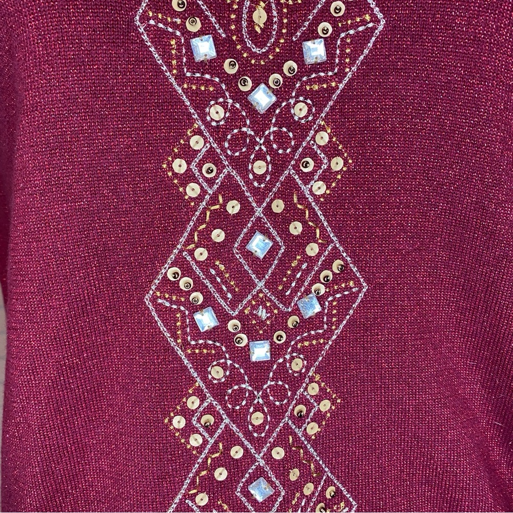 Alfred Dunner Sparkly Embellished Shimmery V-Neck Sweater Top Maroon Small VGC - Picture 2 of 4